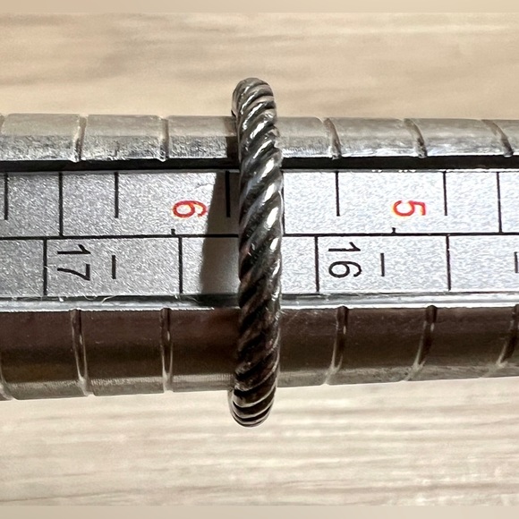 Vintage Sterling Silver Brown Pearl & Heart Twisted Eternity Ring, Size 5.75, 3g - Picture 11 of 11